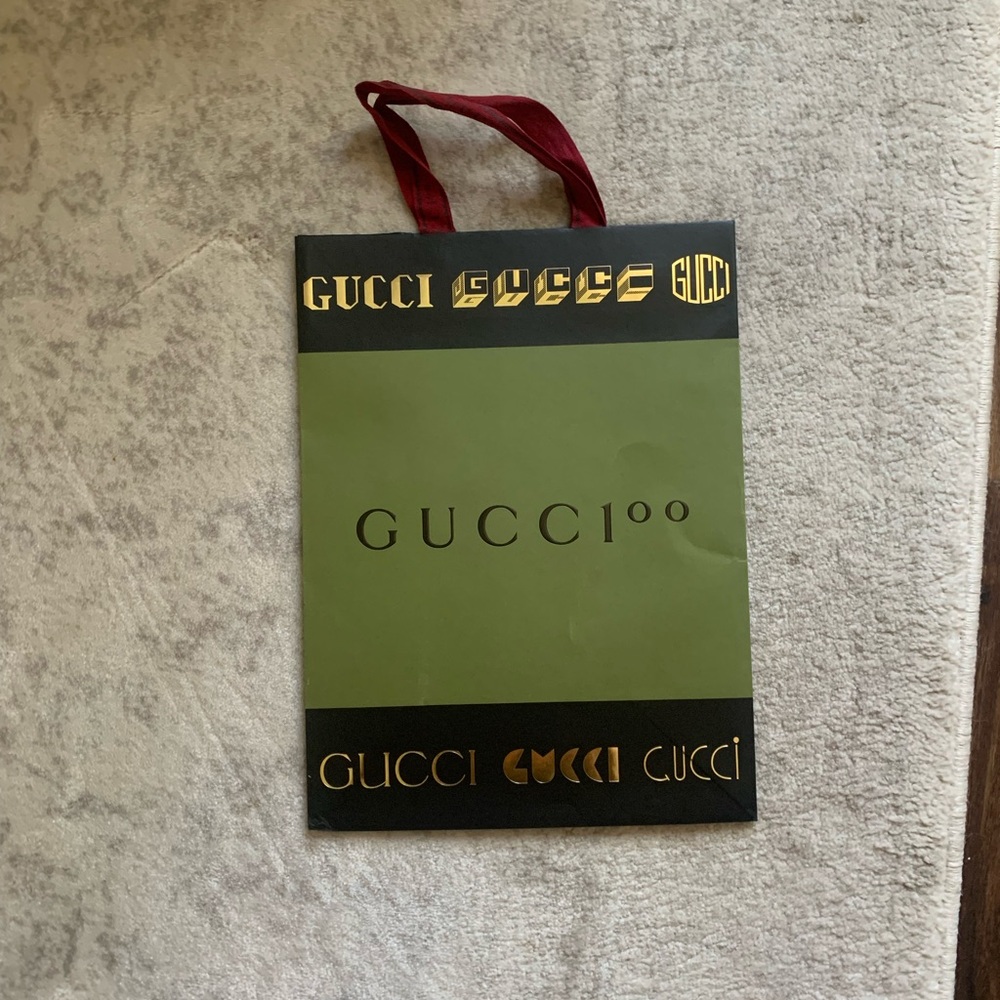 Gucci shopping bag